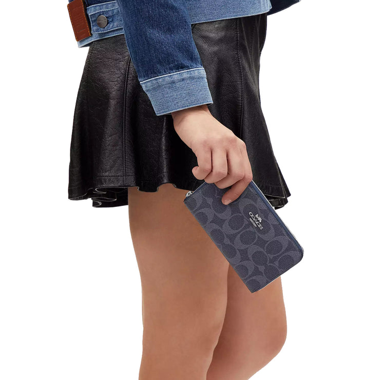 Buy Coach Medium Id Zip Wallet In Signature Canvas in Denim/ Midnight Navy 88913 Online in Singapore | PinkOrchard.com